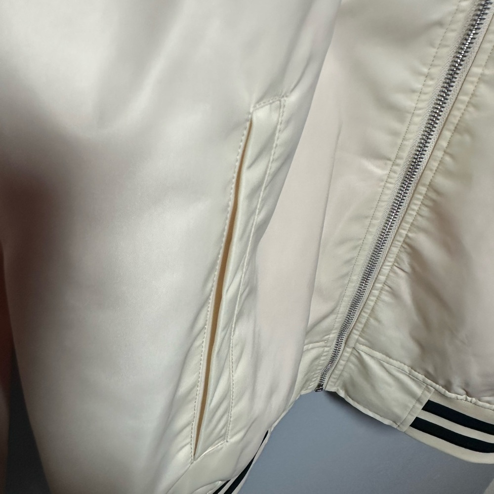 Mumm Napa Winery Cream Bomber Jacket with Ribbed Accents L - Picture 3 of 8